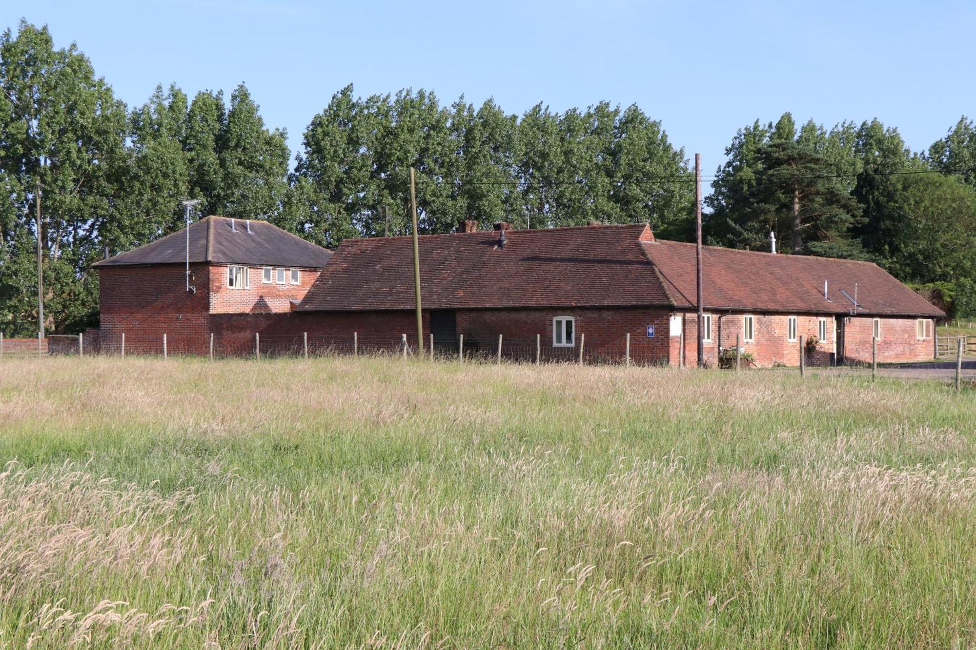 Palace Farm Courtyard And Granary Rooms Doddington  Экстерьер фото